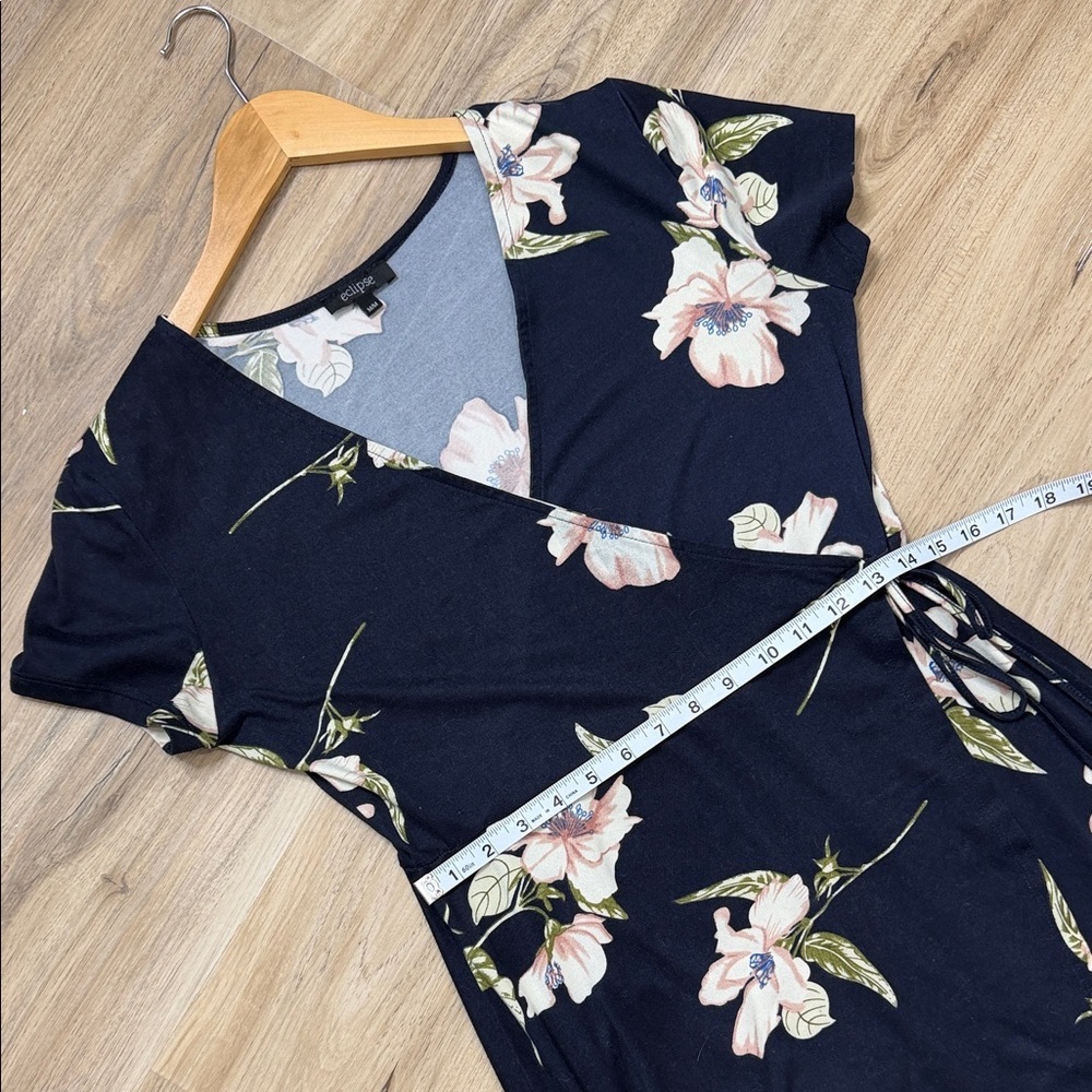 Eclipse Women’s Navy Floral High-Low Wrap Dress – Size Medium - Picture 6 of 8